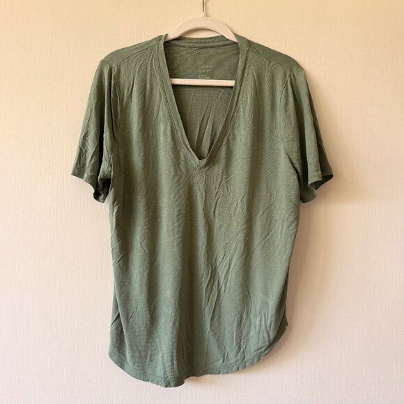 Lightweight tee - Picture 1 of 1